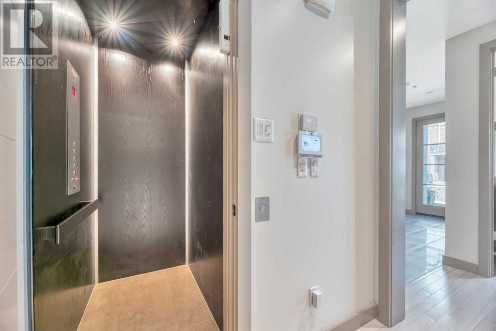 Single Family House for Sale in  Aspen Meadows Hill SW Aspen Woods Calgary 