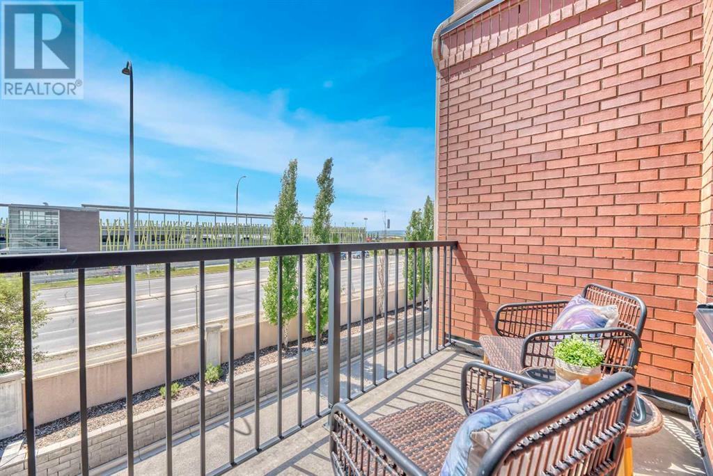 Single Family House for Sale in  Aspen Meadows Hill SW Aspen Woods Calgary 