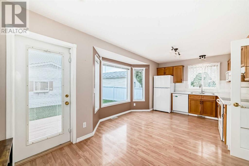 Single Family House for Sale in  Coverdale Way NE Coventry Hills Calgary 