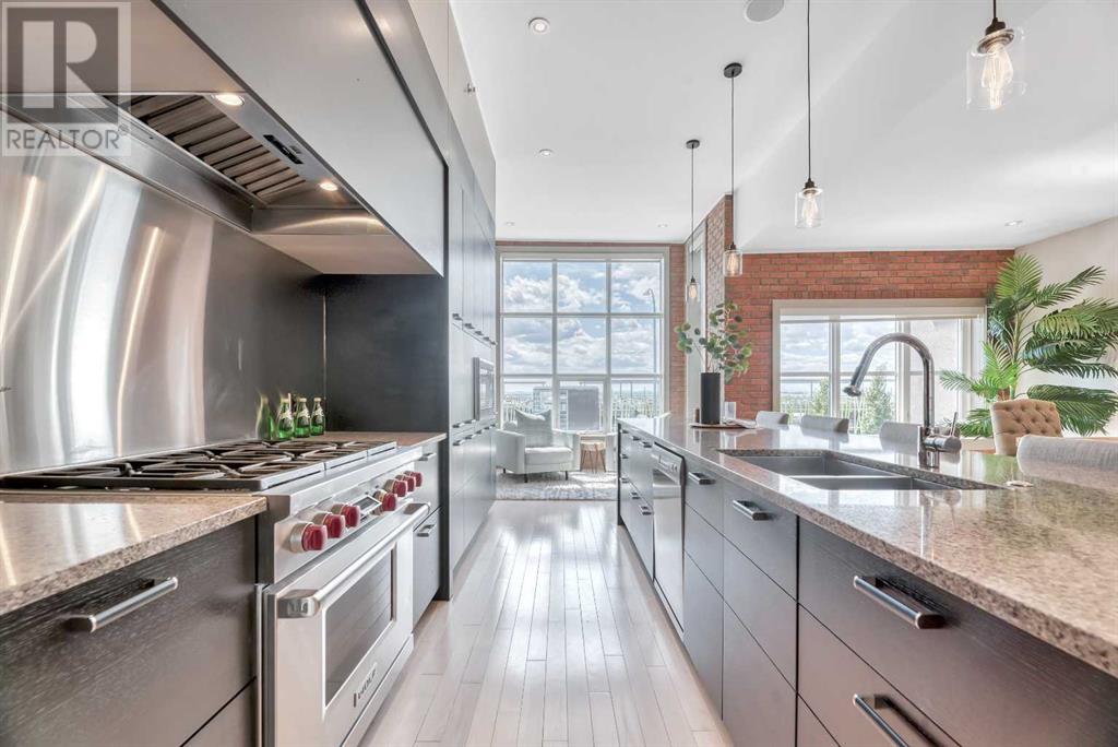 Single Family House for Sale in  Aspen Meadows Hill SW Aspen Woods Calgary 