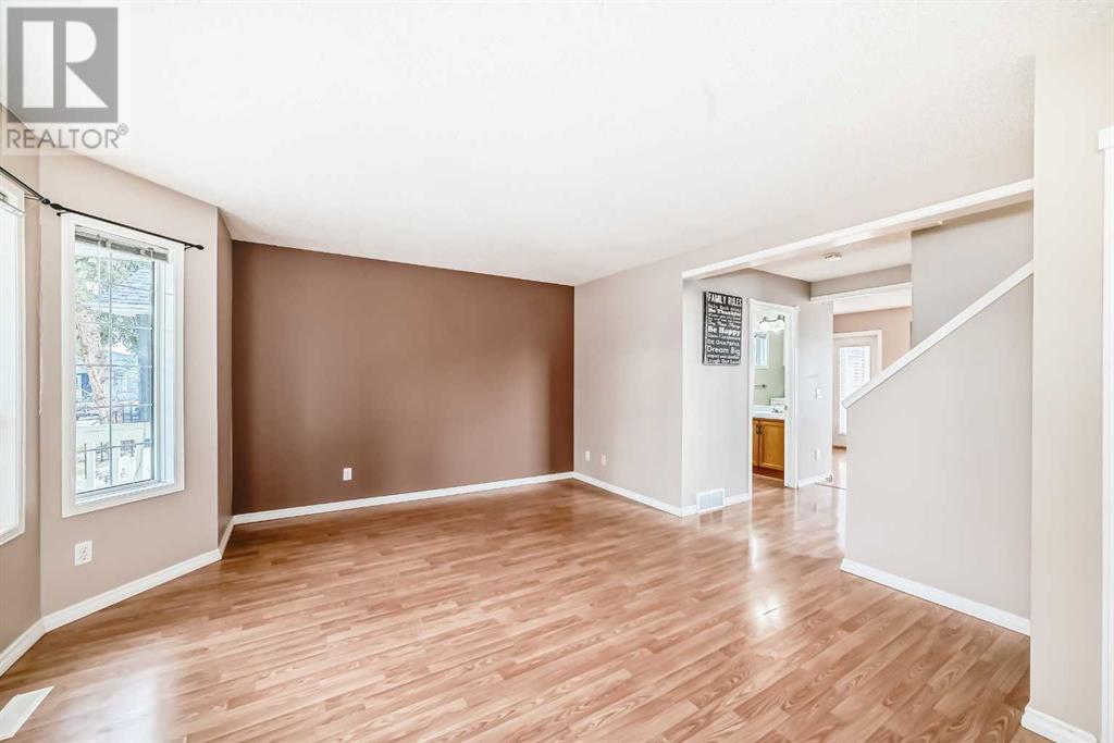 Single Family House for Sale in  Coverdale Way NE Coventry Hills Calgary 