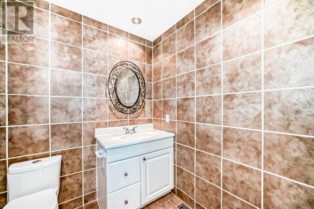 Single Family House for Sale in  Coverdale Way NE Coventry Hills Calgary 
