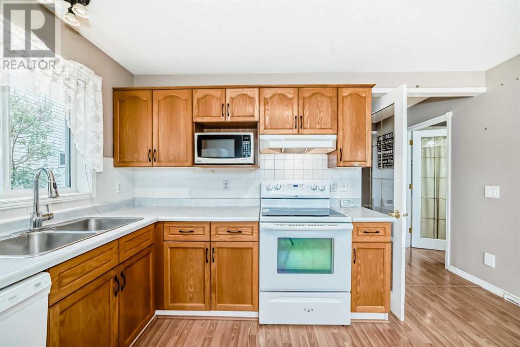 Single Family House for Sale in  Coverdale Way NE Coventry Hills Calgary 