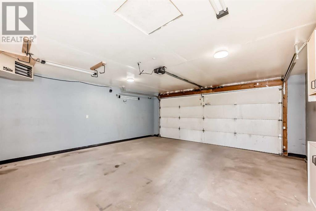 Single Family House for Sale in  Coverdale Way NE Coventry Hills Calgary 