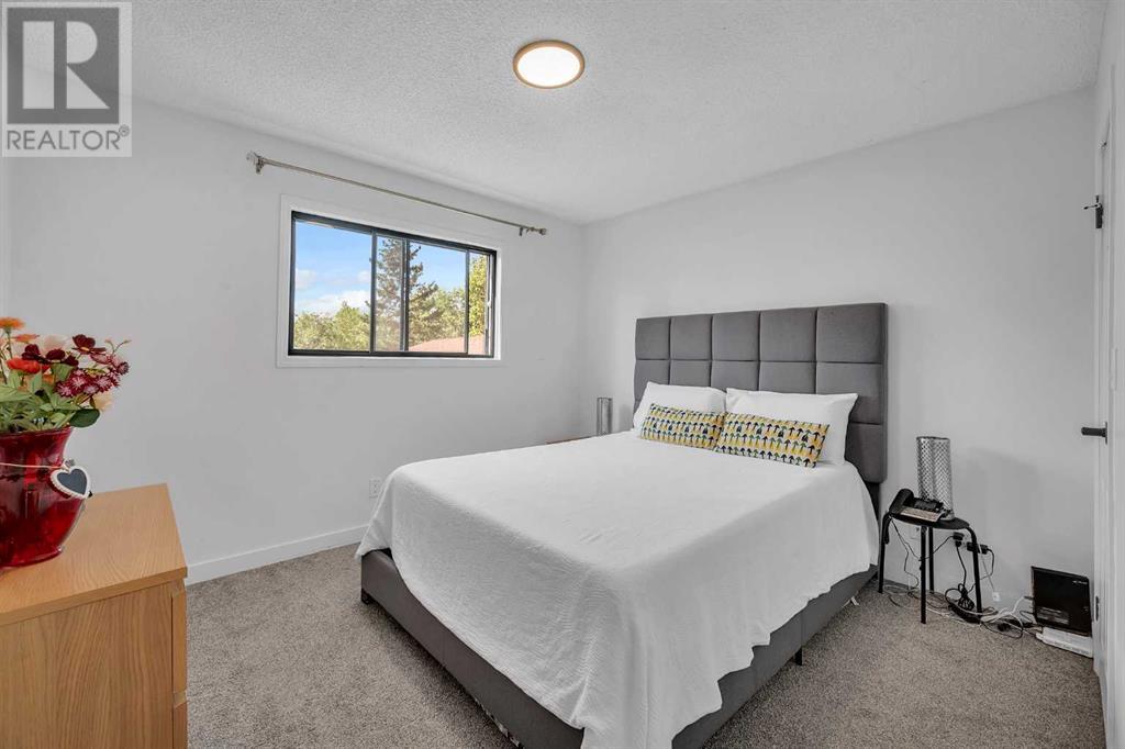 Single Family House Bi-level for Sale in  Taraglen Road NE Taradale Calgary 