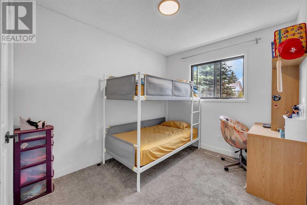 Single Family House Bi-level for Sale in  Taraglen Road NE Taradale Calgary 