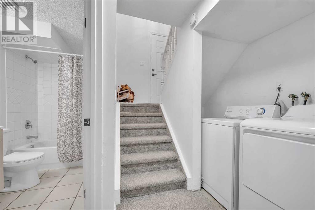 Single Family House Bi-level for Sale in  Taraglen Road NE Taradale Calgary 