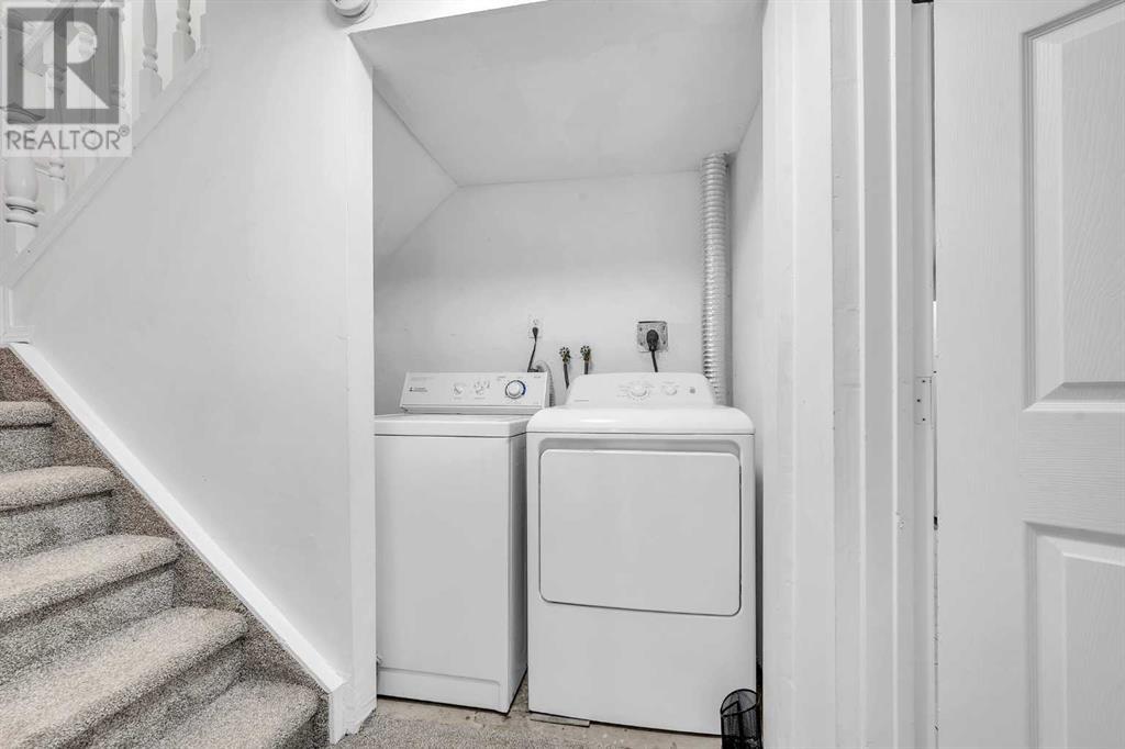 Single Family House Bi-level for Sale in  Taraglen Road NE Taradale Calgary 