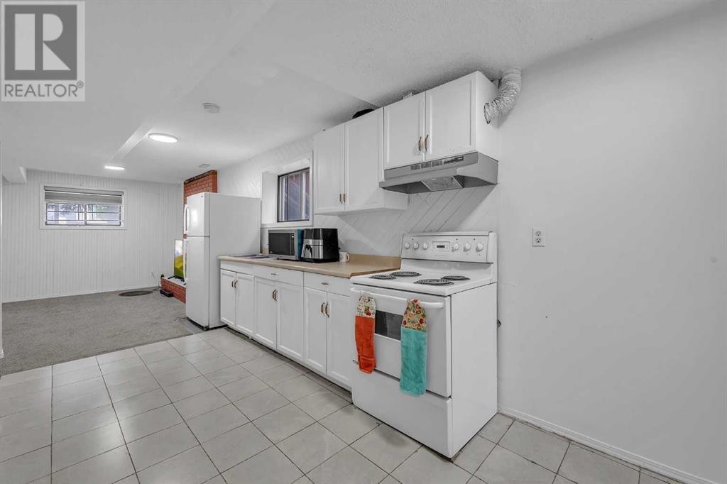 Single Family House Bi-level for Sale in  Taraglen Road NE Taradale Calgary 
