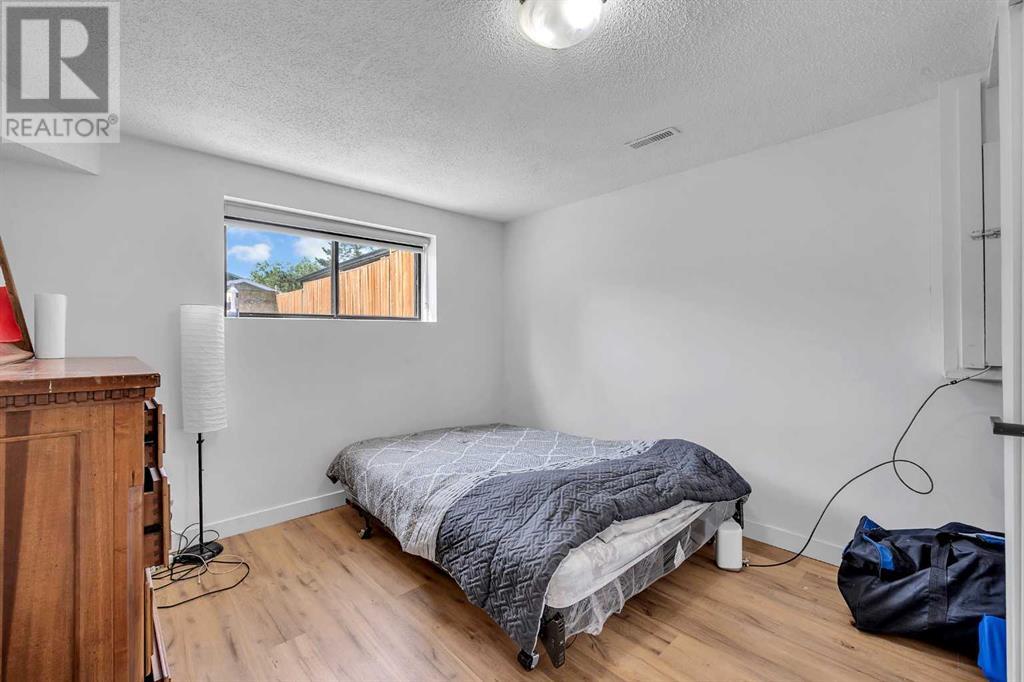 Single Family House Bi-level for Sale in  Taraglen Road NE Taradale Calgary 