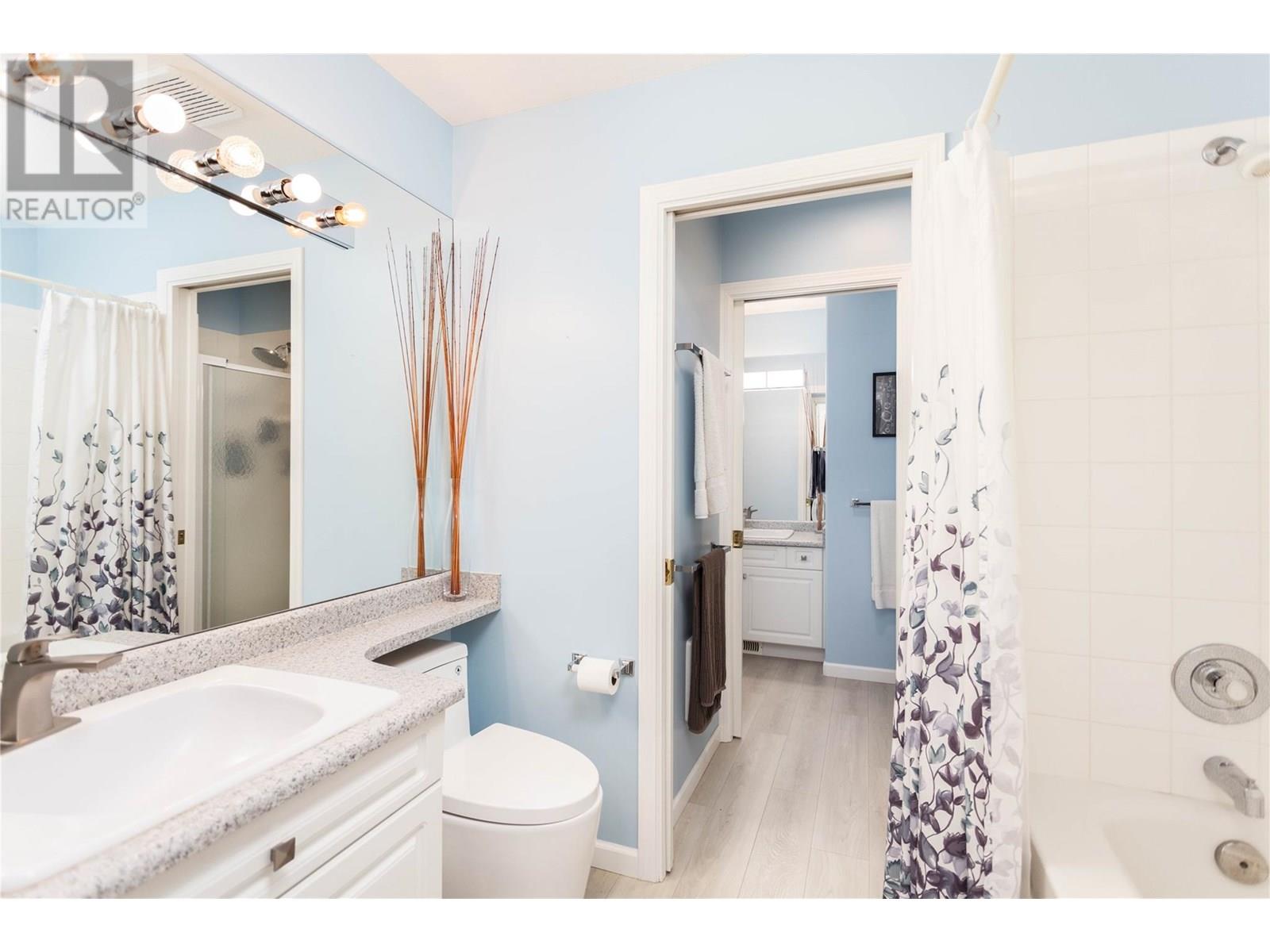 #4 2675 PINE AVENUE - Image 20
