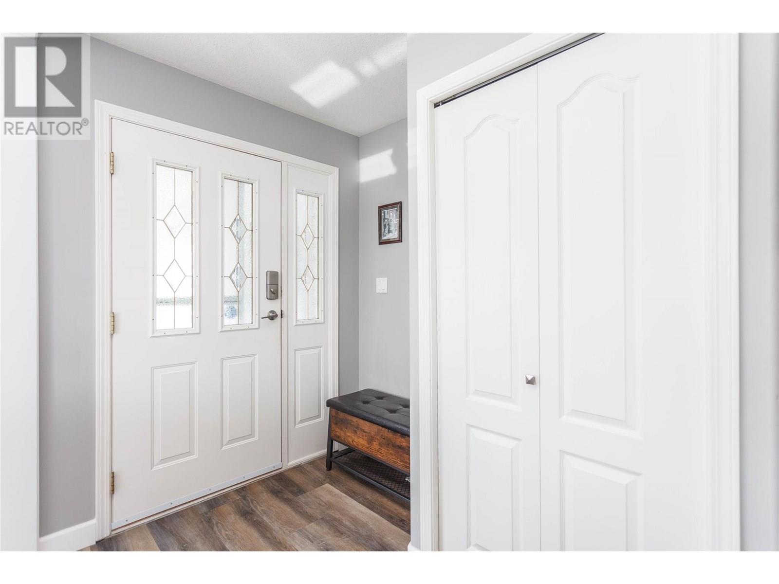 #4 2675 PINE AVENUE - Image 25