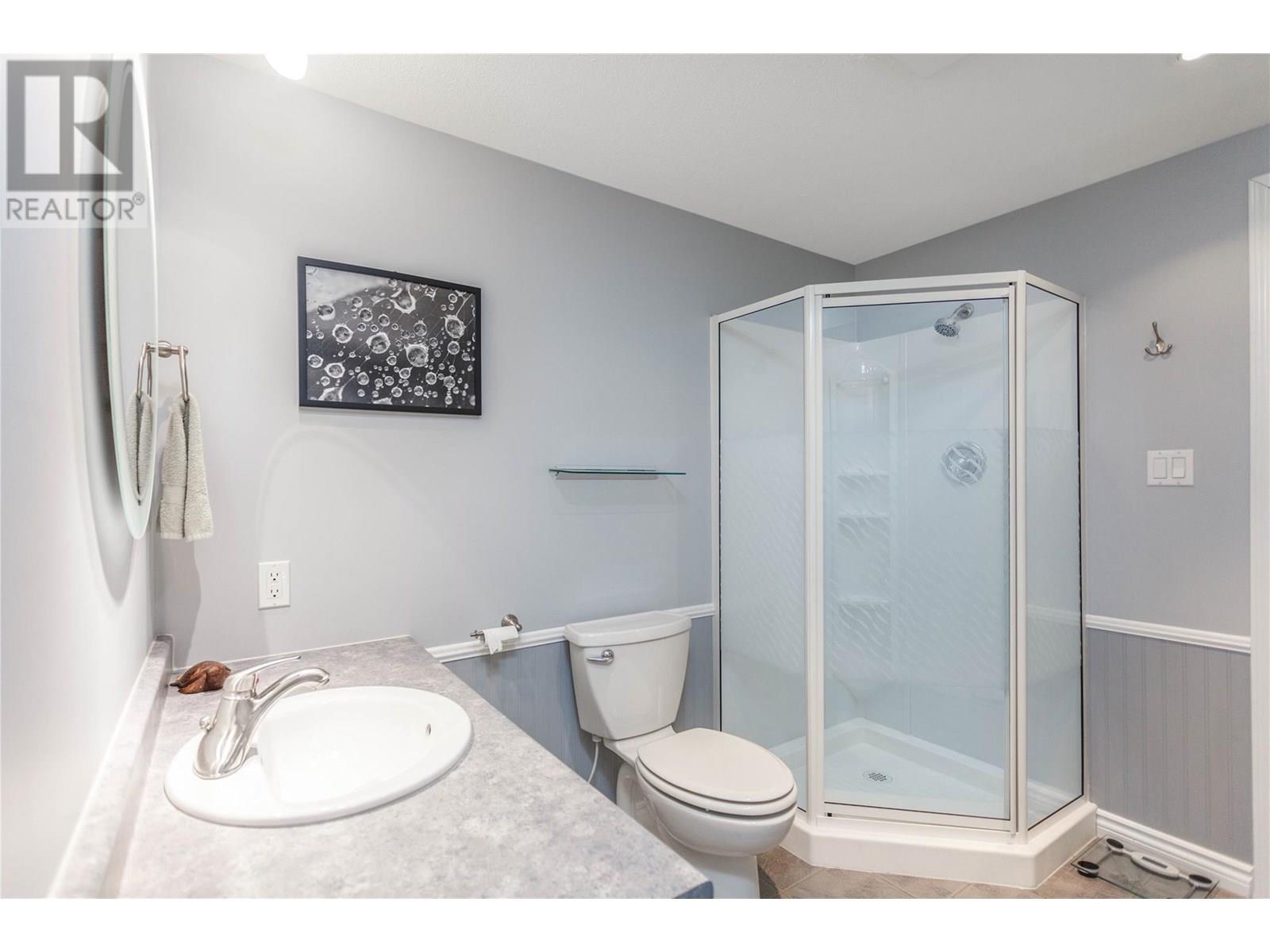 #4 2675 PINE AVENUE - Image 28