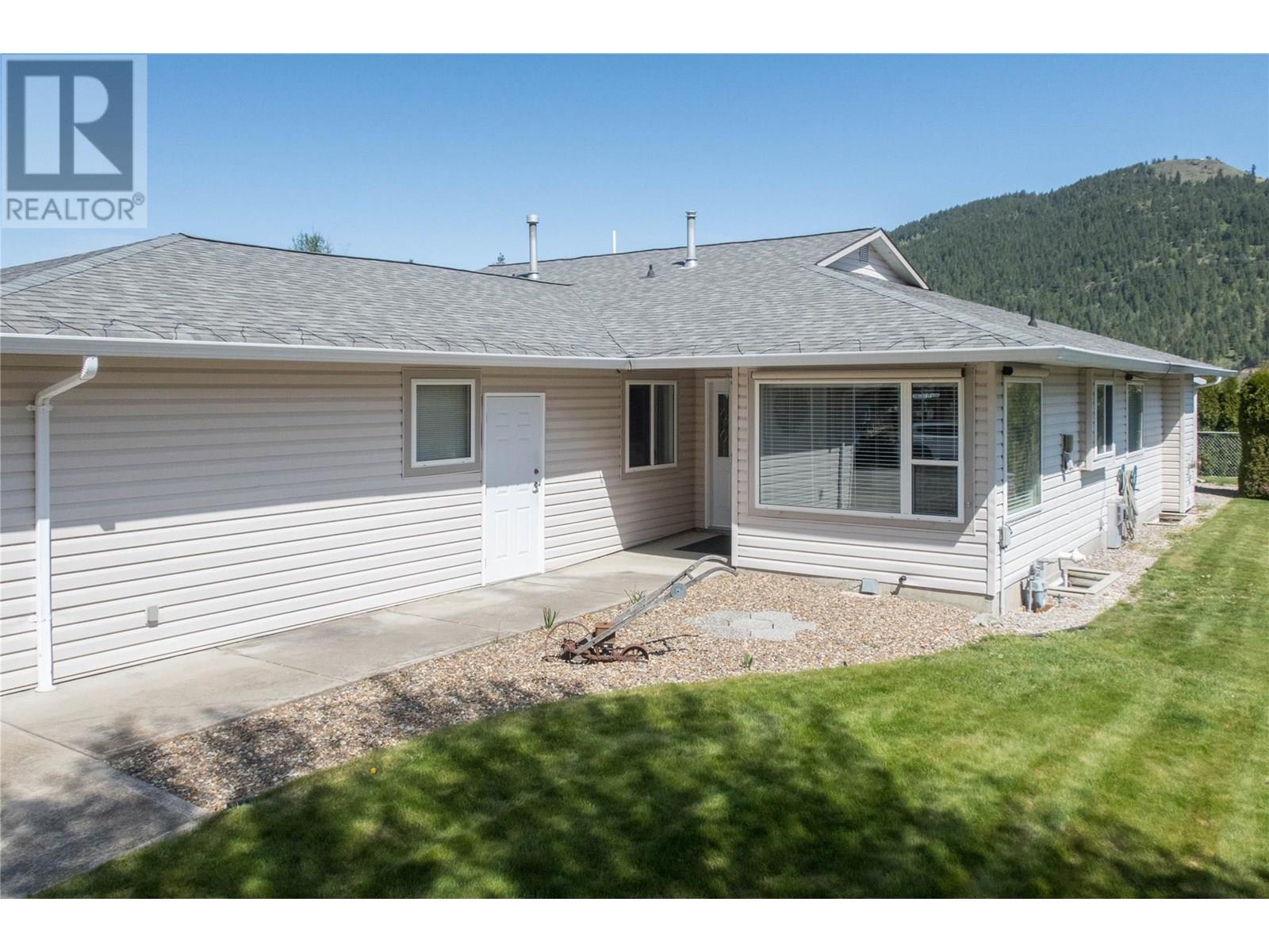 #4 2675 PINE AVENUE - Image 46