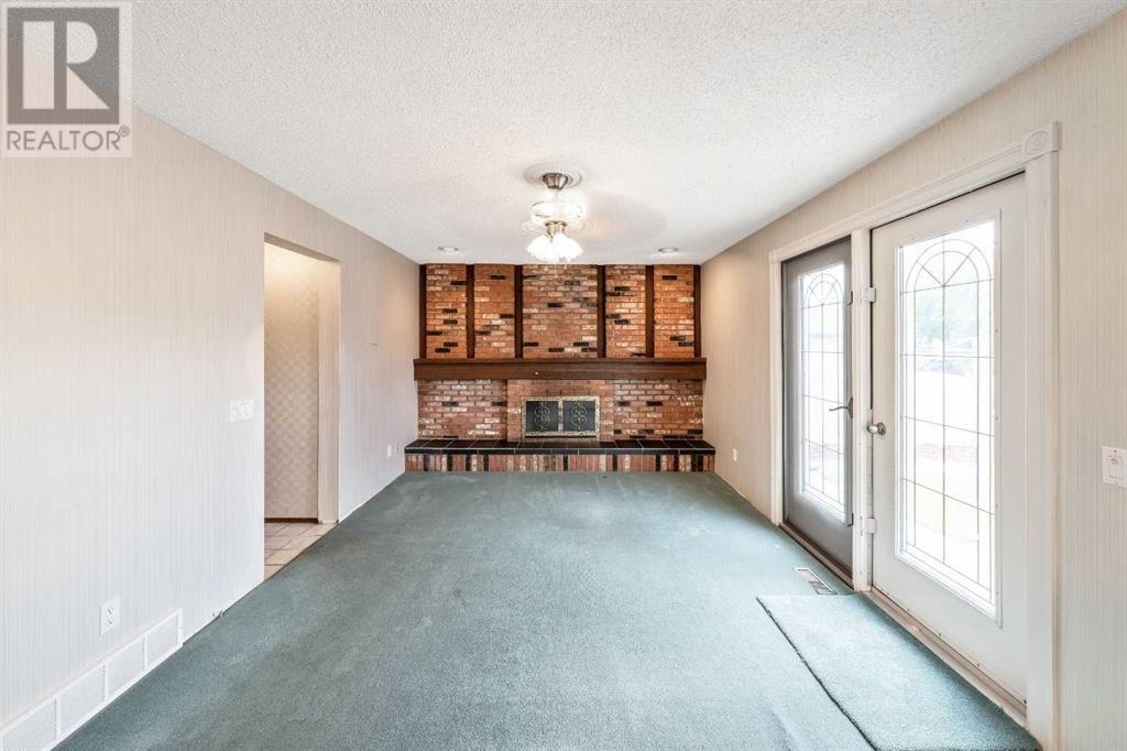 Single Family House for Sale in  Whiteridge Place NE Whitehorn Calgary 