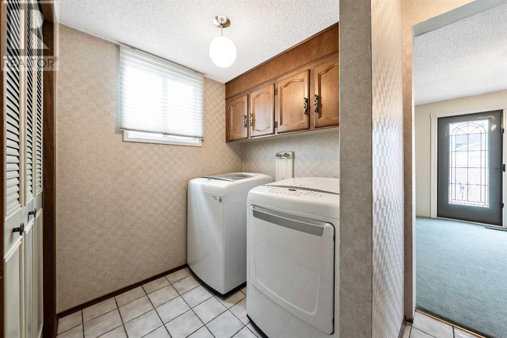 Single Family House for Sale in  Whiteridge Place NE Whitehorn Calgary 