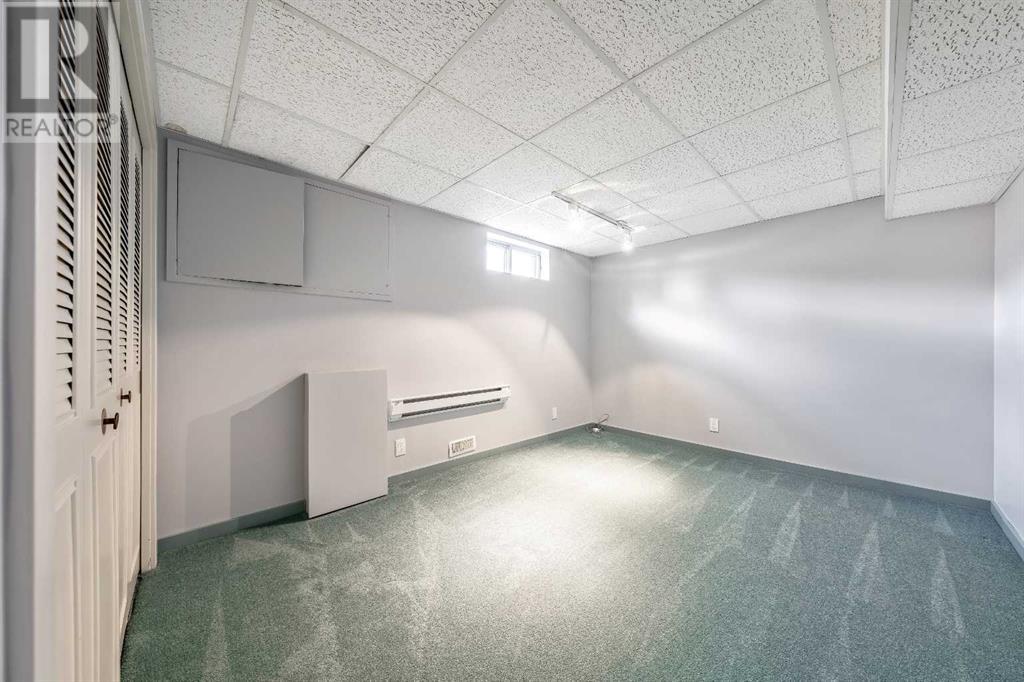 Single Family House for Sale in  Whiteridge Place NE Whitehorn Calgary 