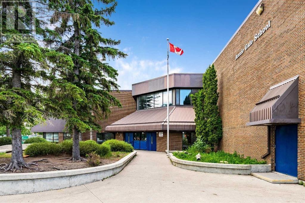 Single Family House for Sale in  Whiteridge Place NE Whitehorn Calgary 