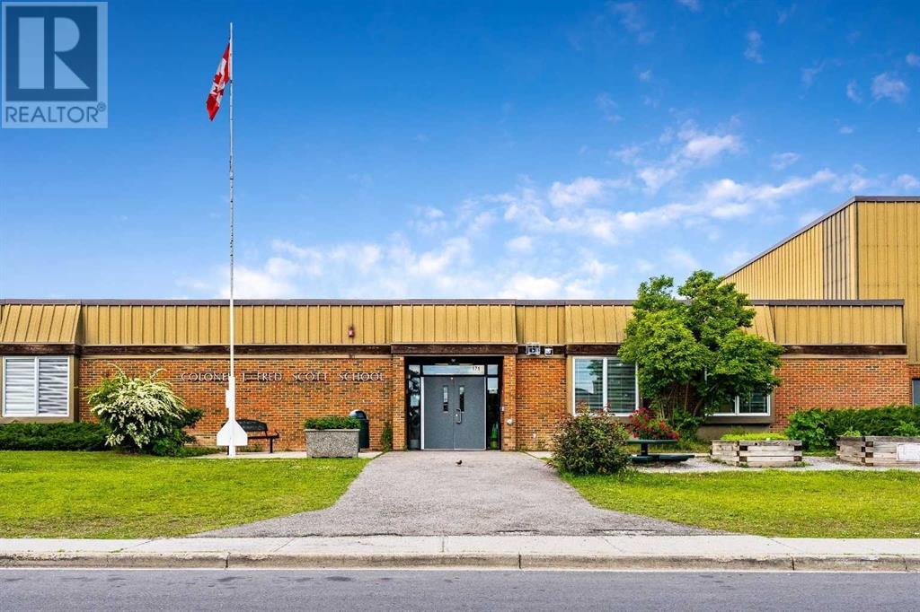 Single Family House for Sale in  Whiteridge Place NE Whitehorn Calgary 