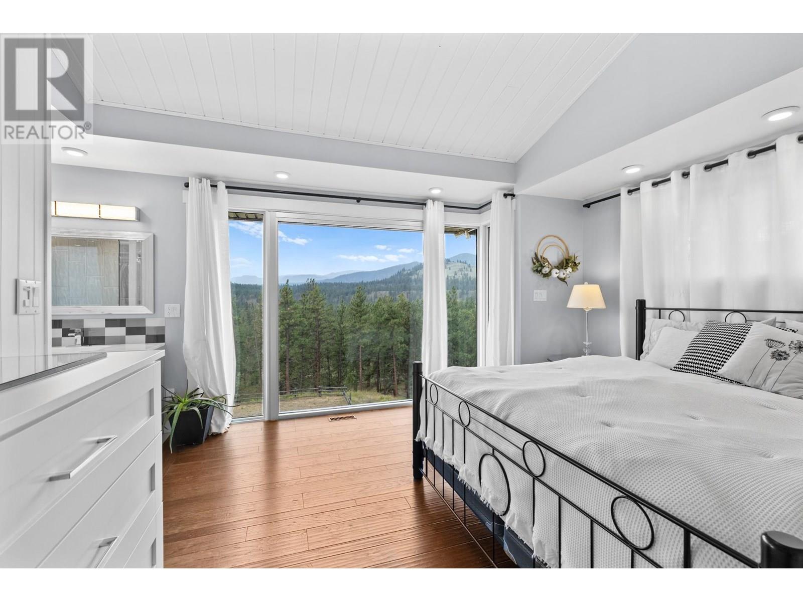 20201 HIGHWAY 40, Summerland