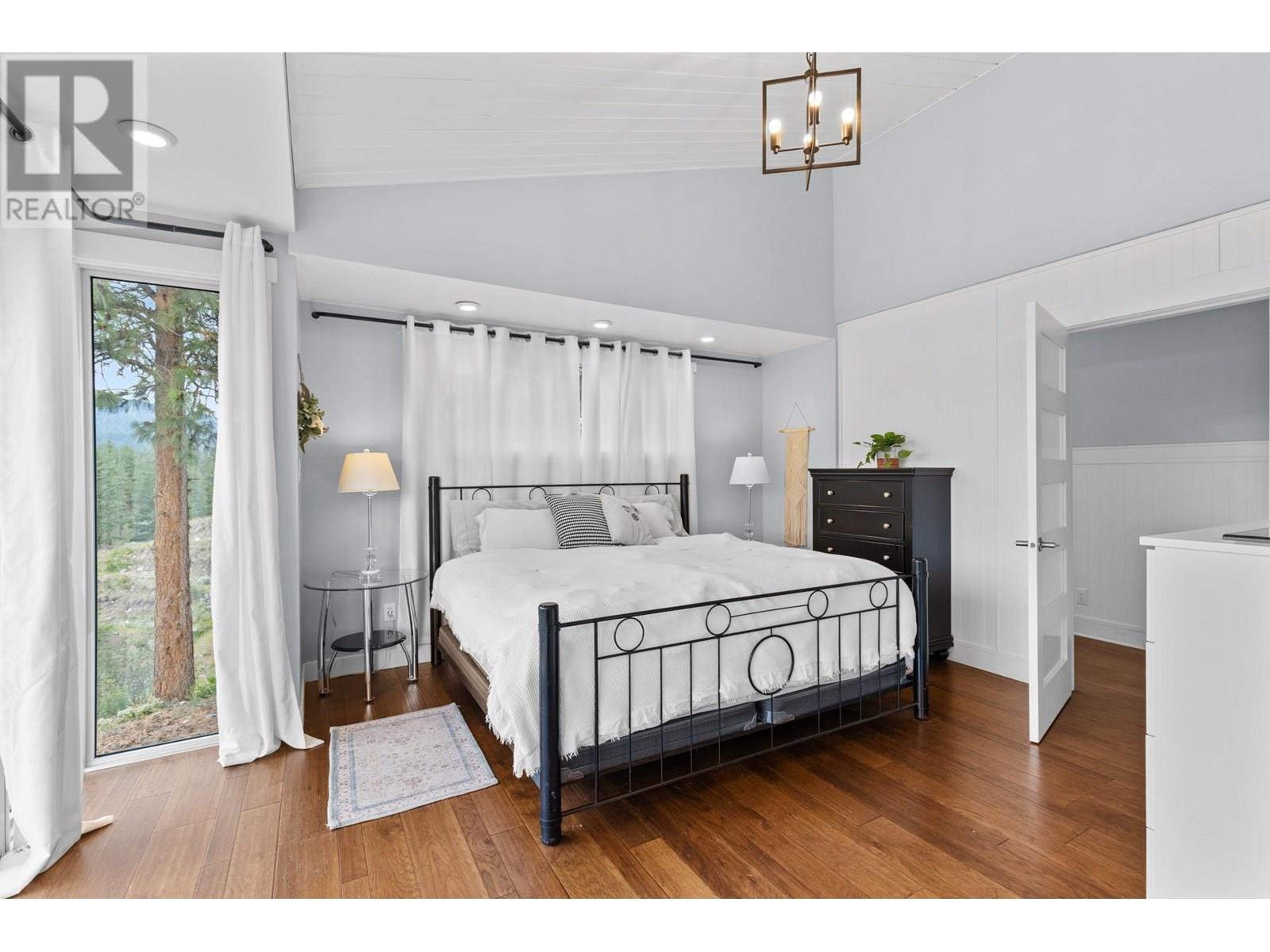 20201 HIGHWAY 40, Summerland