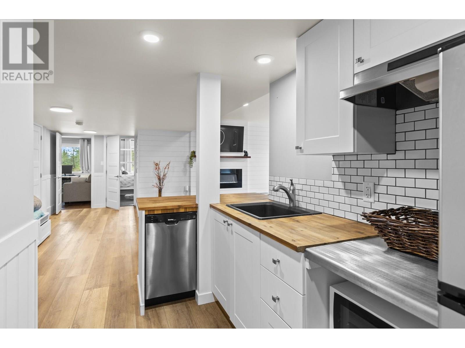 20201 HIGHWAY 40, Summerland