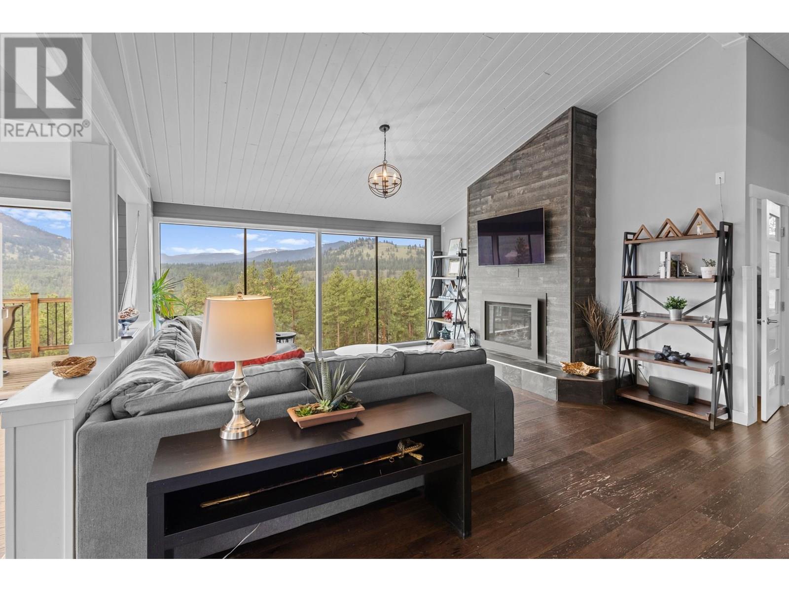 20201 HIGHWAY 40, Summerland