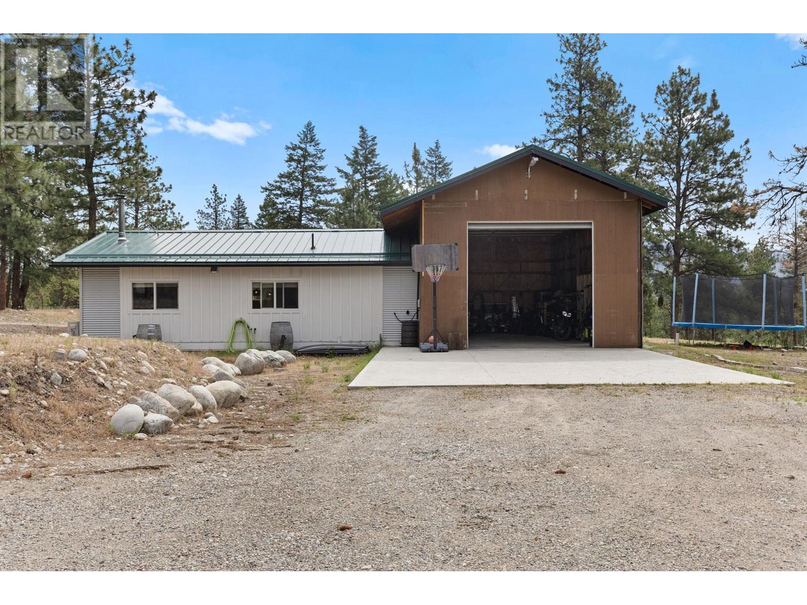 20201 HIGHWAY 40, Summerland