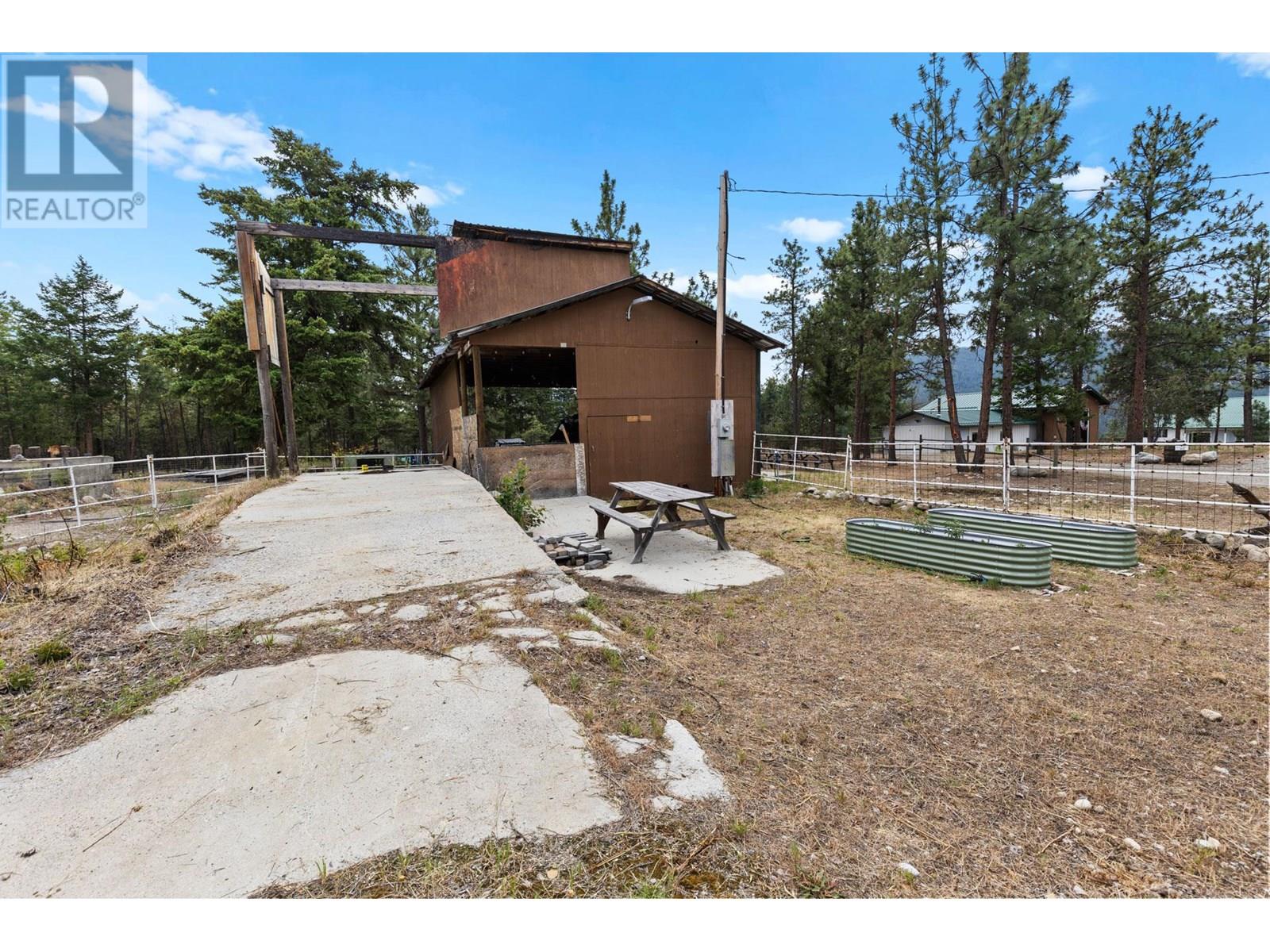 20201 HIGHWAY 40, Summerland