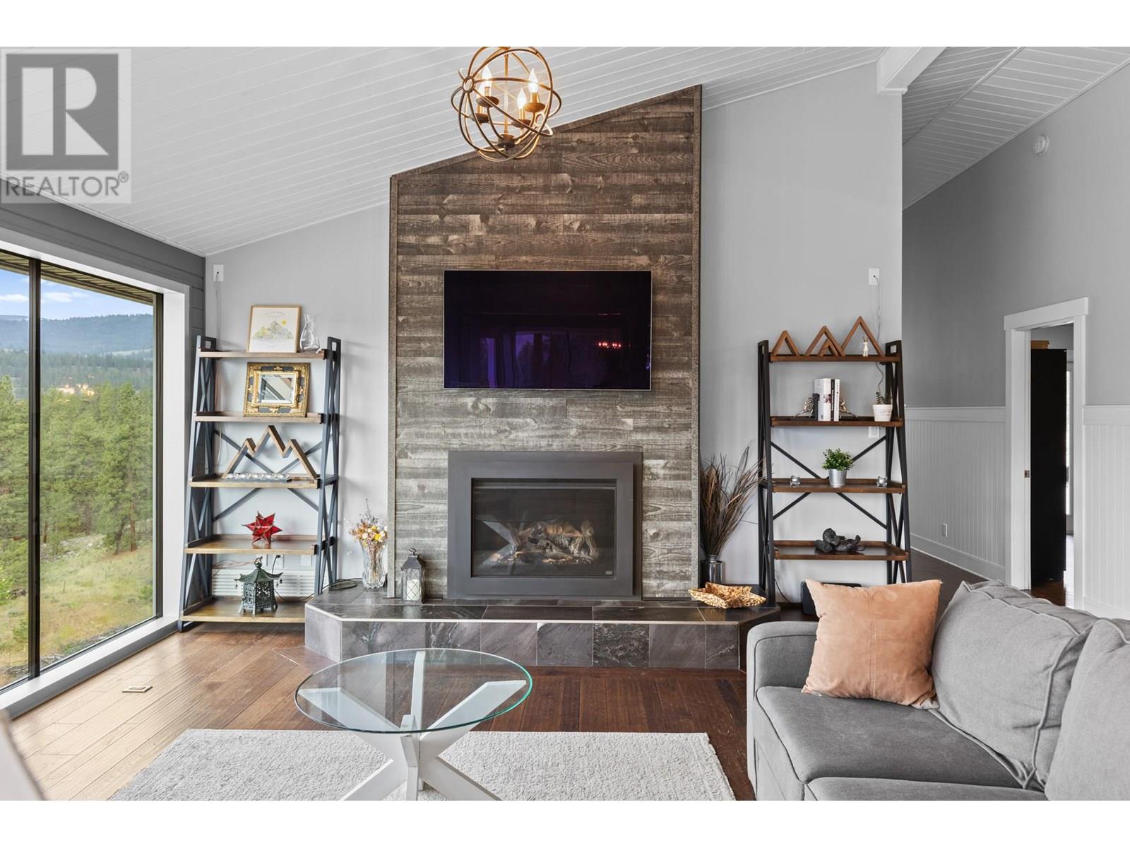 20201 HIGHWAY 40, Summerland