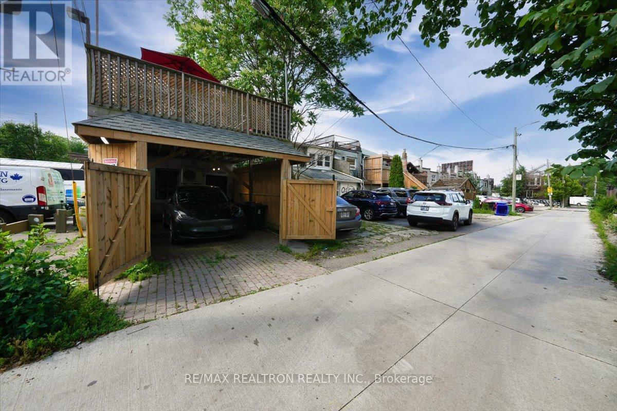 Photo 10 of 1640 Queen Street W, Toronto ON