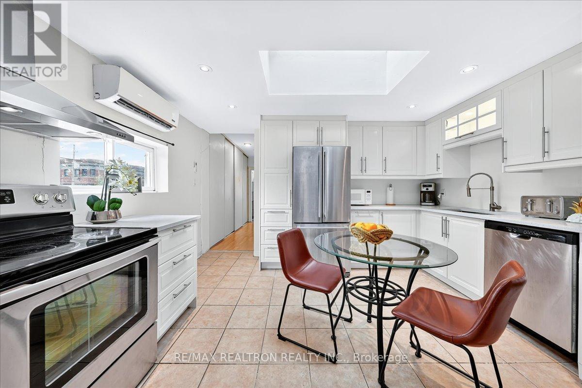 Photo 36 of 1640 Queen Street W, Toronto ON