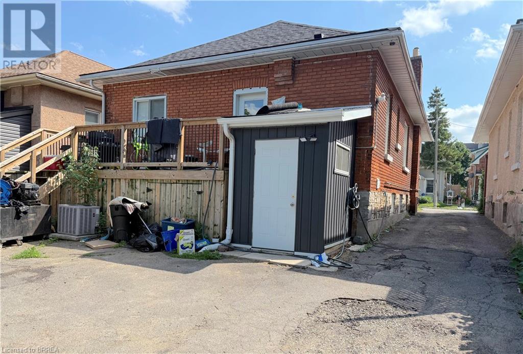 Photo 13 of 161 Dundas Street, Brantford ON