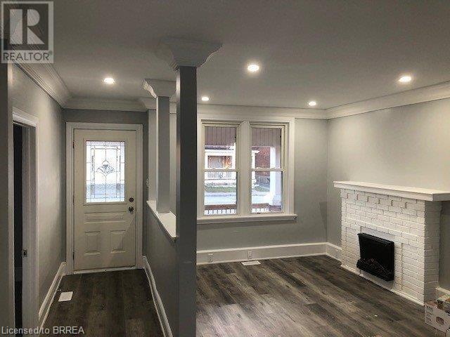 Photo 4 of 161 Dundas Street, Brantford ON