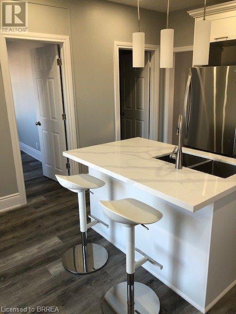Photo 9 of 161 Dundas Street, Brantford ON