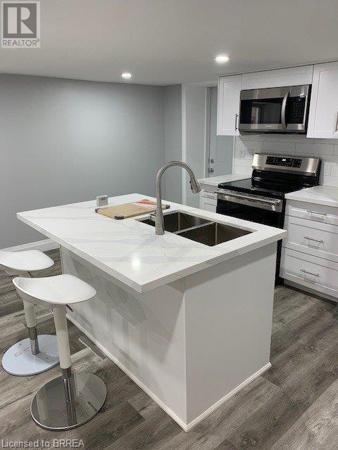Photo 19 of 161 Dundas Street, Brantford ON