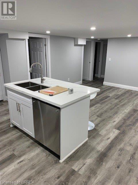 Photo 17 of 161 Dundas Street, Brantford ON