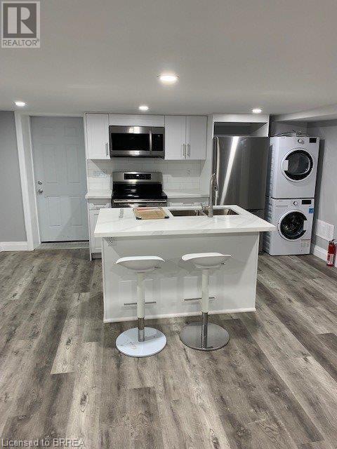 Photo 18 of 161 Dundas Street, Brantford ON
