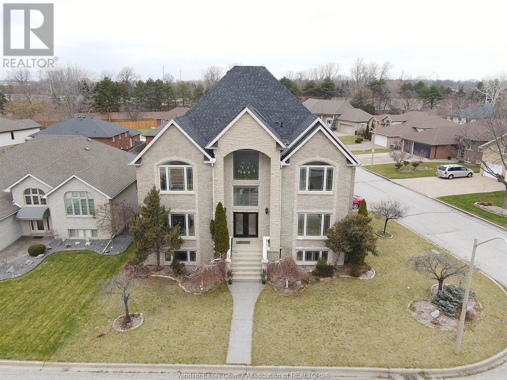 Photo 48 of 2600 Chick Court, Windsor ON
