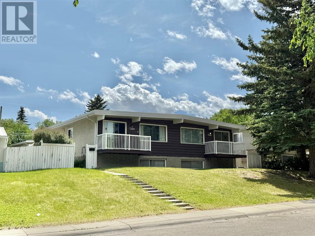 Multi-family House Bi-level for Sale in  &  Huntertown Crescent NW Huntington Hills Calgary 