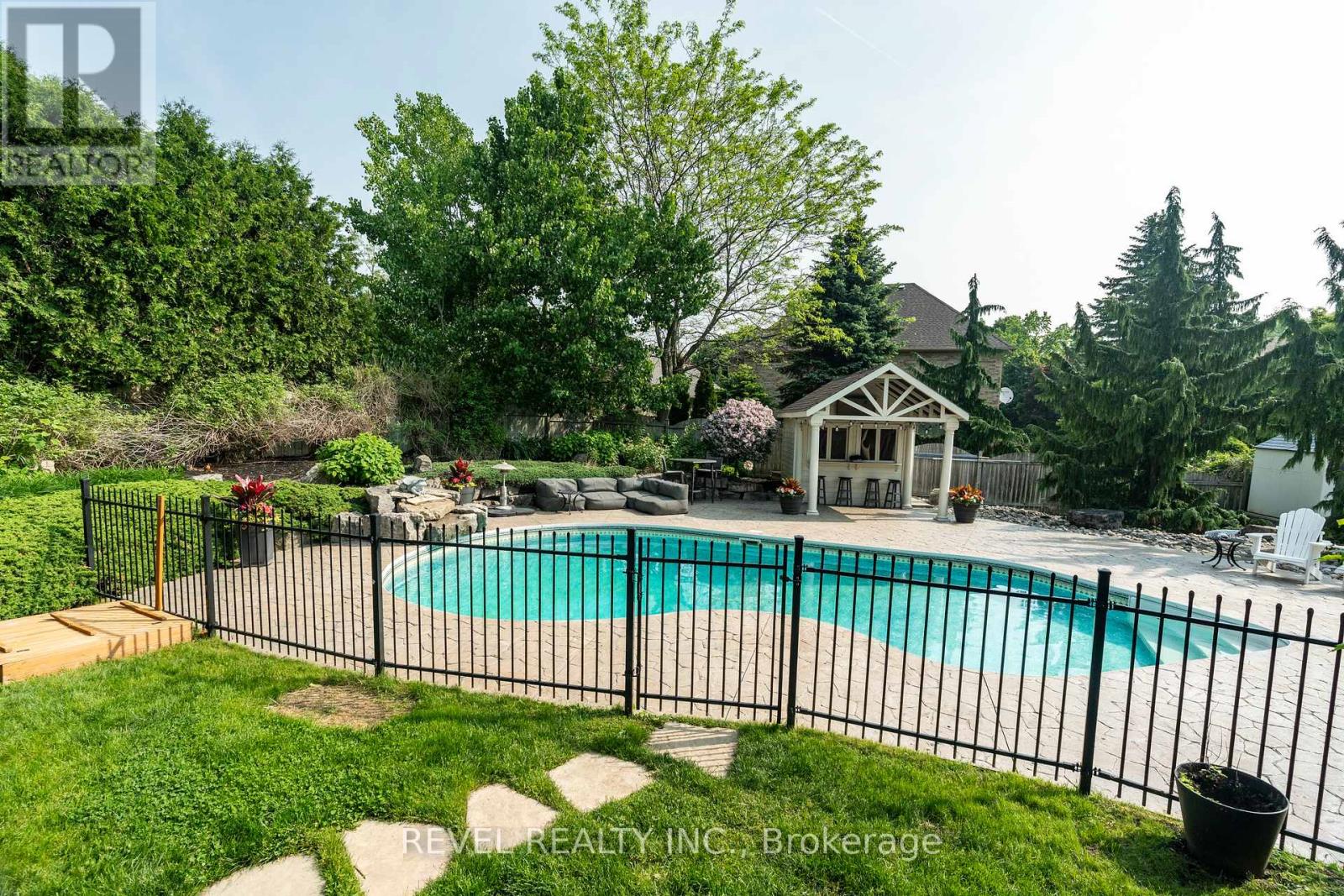 Photo 47 of 333 Milla Court, Waterloo ON