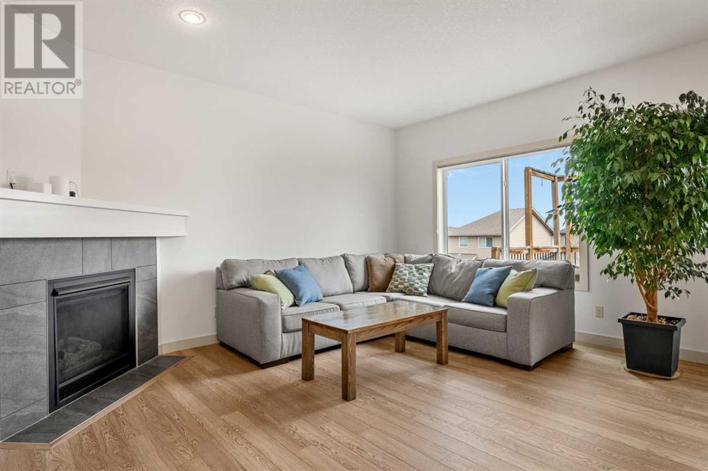 Single Family House for Sale in  Sage Bank Way NW Sage Hill Calgary 