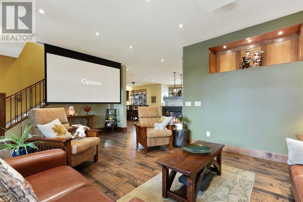Single Family House for Sale in   Avenue NW Parkdale Calgary 