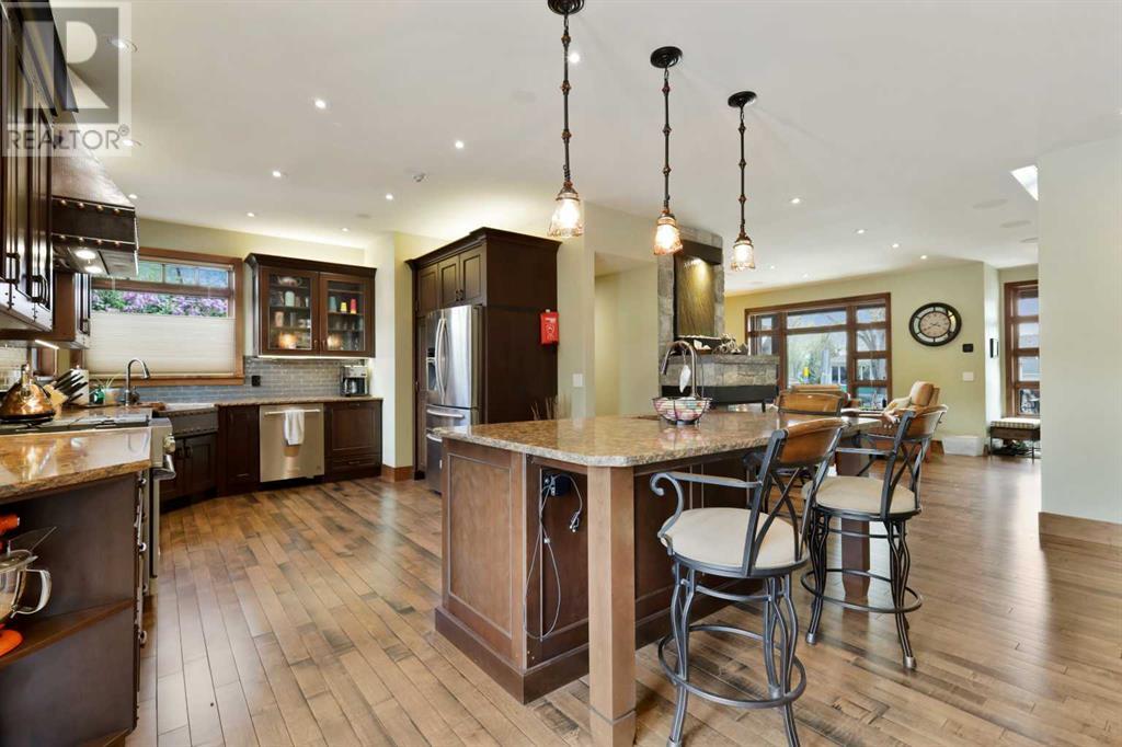 Single Family House for Sale in   Avenue NW Parkdale Calgary 