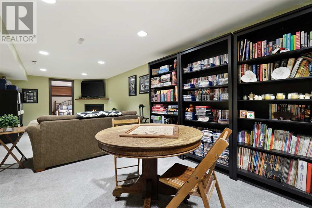 Single Family House for Sale in   Avenue NW Parkdale Calgary 
