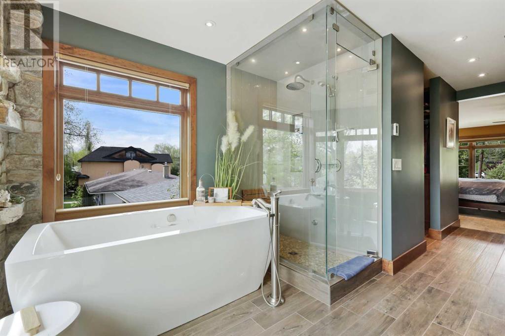 Single Family House for Sale in   Avenue NW Parkdale Calgary 