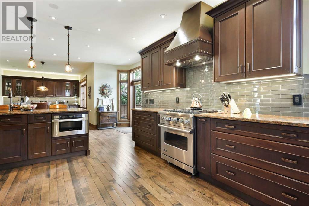 Single Family House for Sale in   Avenue NW Parkdale Calgary 