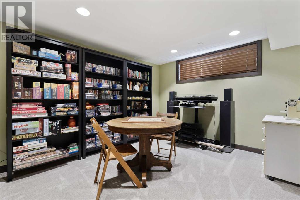 Single Family House for Sale in   Avenue NW Parkdale Calgary 