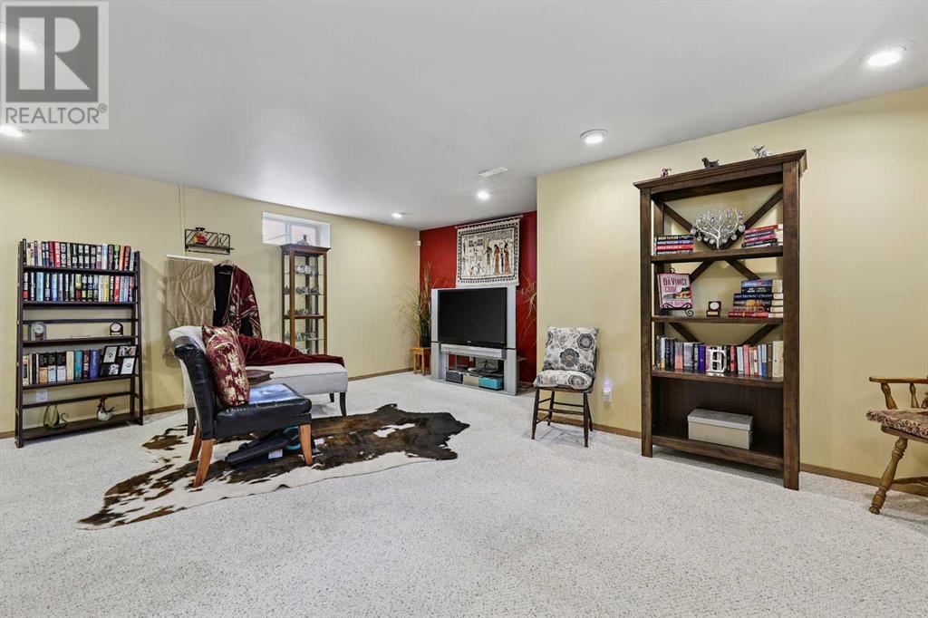Single Family House for Sale in  Douglas Ridge Circle SE Douglasdale/Glen Calgary 