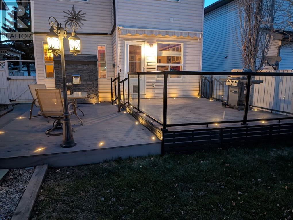 Single Family House for Sale in  Douglas Ridge Circle SE Douglasdale/Glen Calgary 